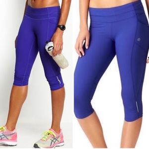 ATHLETA Blue Dobby Be Free Knicker Crop Leggings